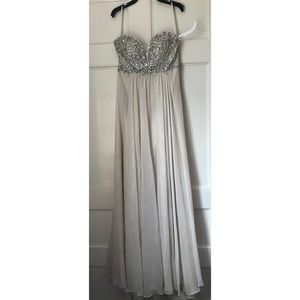 Cream sweetheart neck sequin prom dress